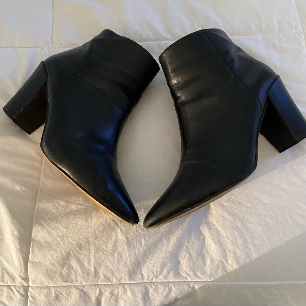 Steve Madden Sleek Black Ankle Booties